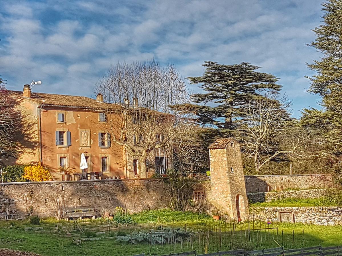 Bed and Breakfast Le Domaine Saint Martin Flassans-sur-Issole Exterior foto